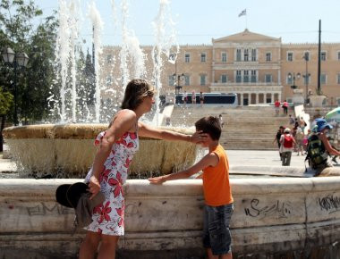 Διαβεβαιώσεις της ΔΕΗ για ηλεκτρική επάρκεια ενόψει καύσωνα